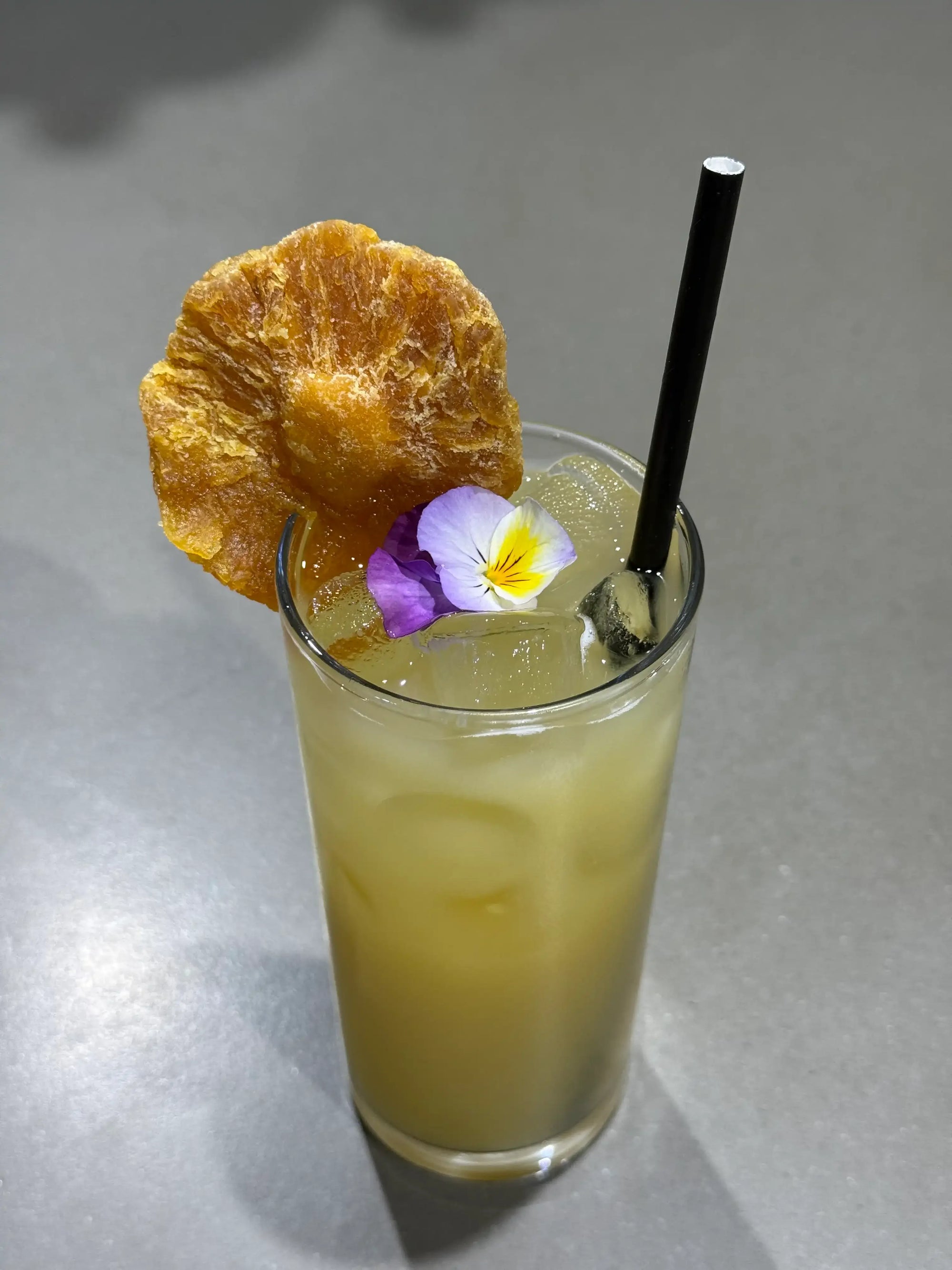 glass n pineapple chunks